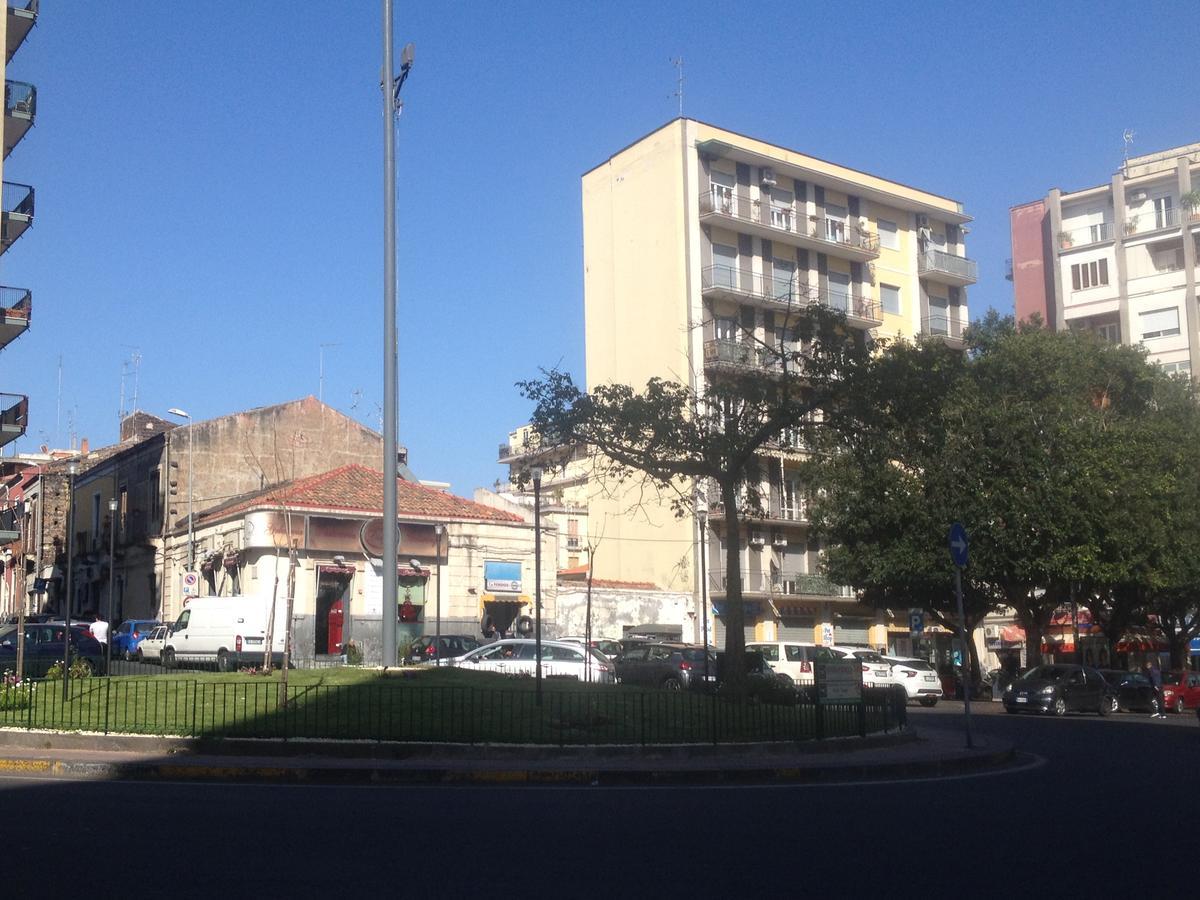 Casa Delle Acacie Hotel Catania Exterior photo